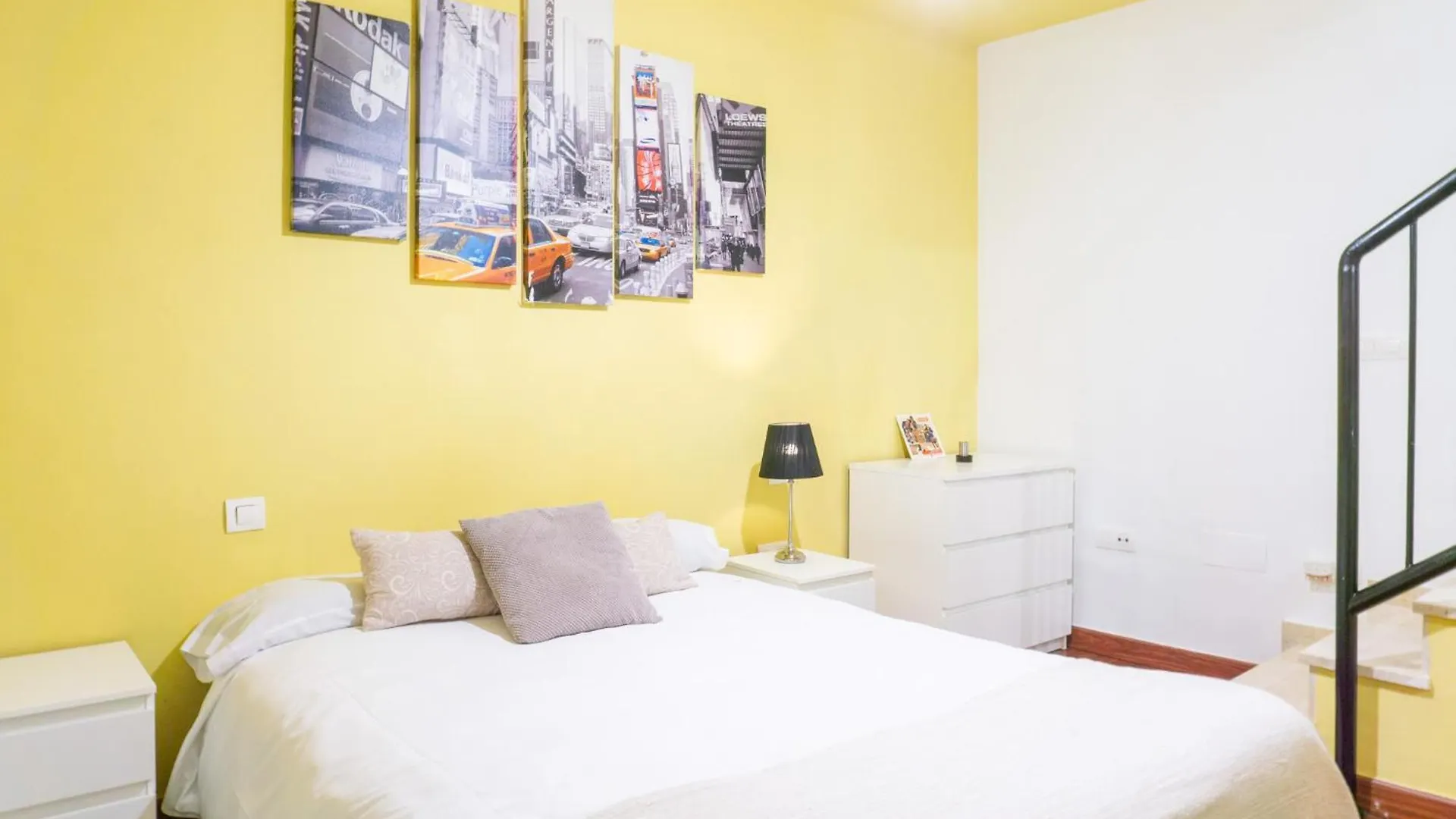 Duplex Experience Malaga Center公寓 0*,  西班牙