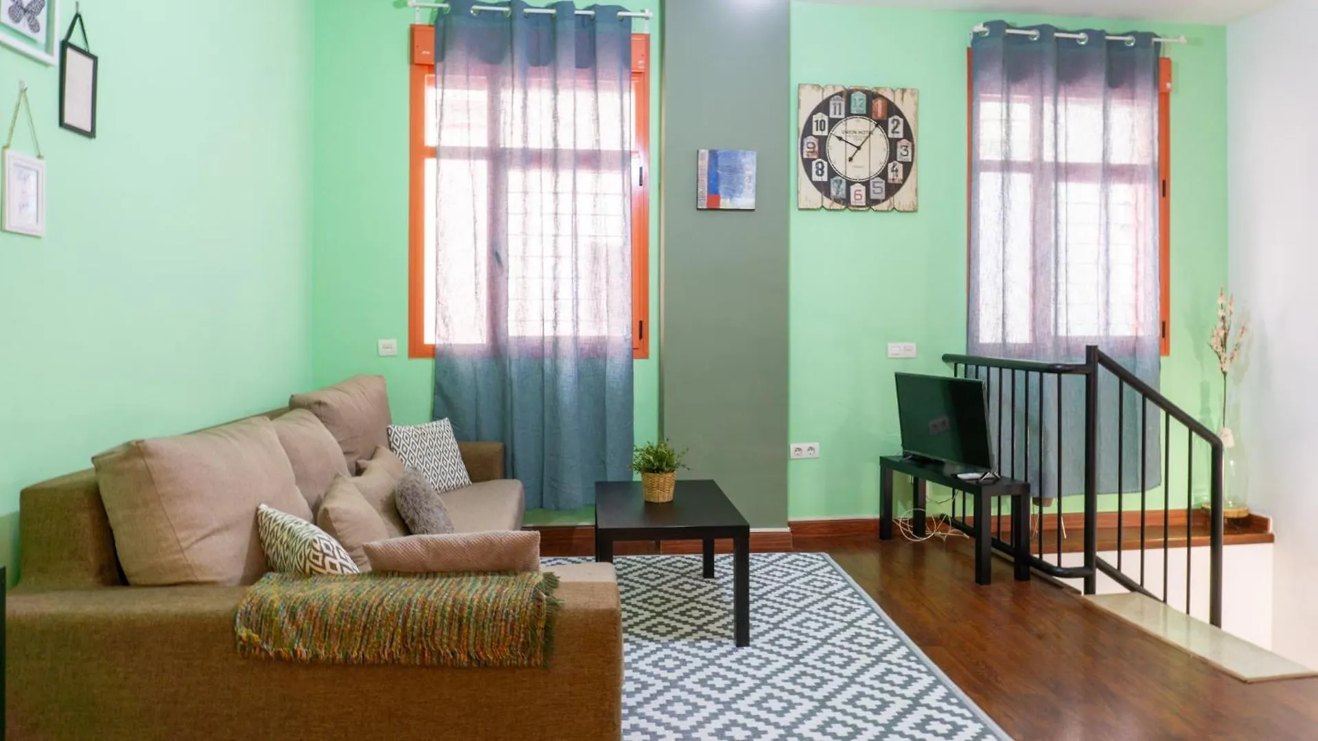 Duplex Experience Malaga Center Apartment